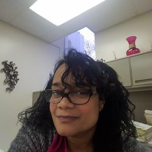 Meet your Posher, Evelyn